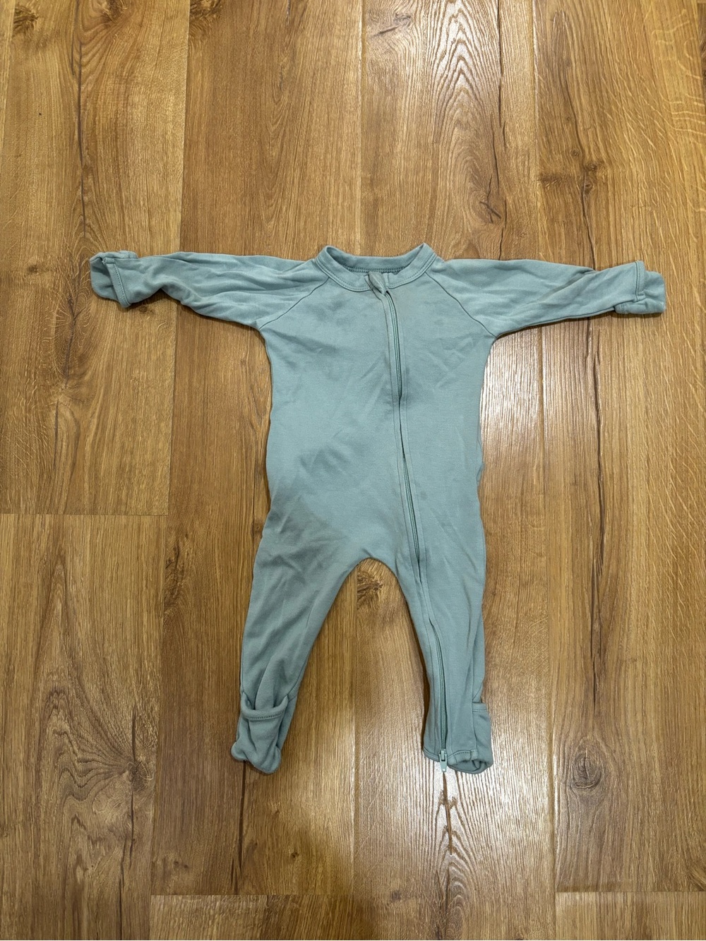 Goumi Organic Cotton Zippered Footie Onesie